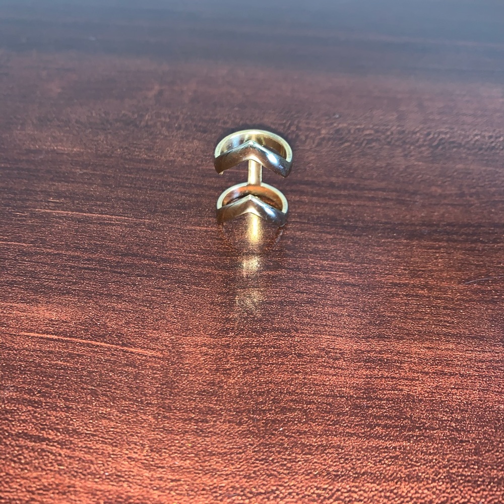 Double arrow ring - FREE WITH $75+ PURCHASE